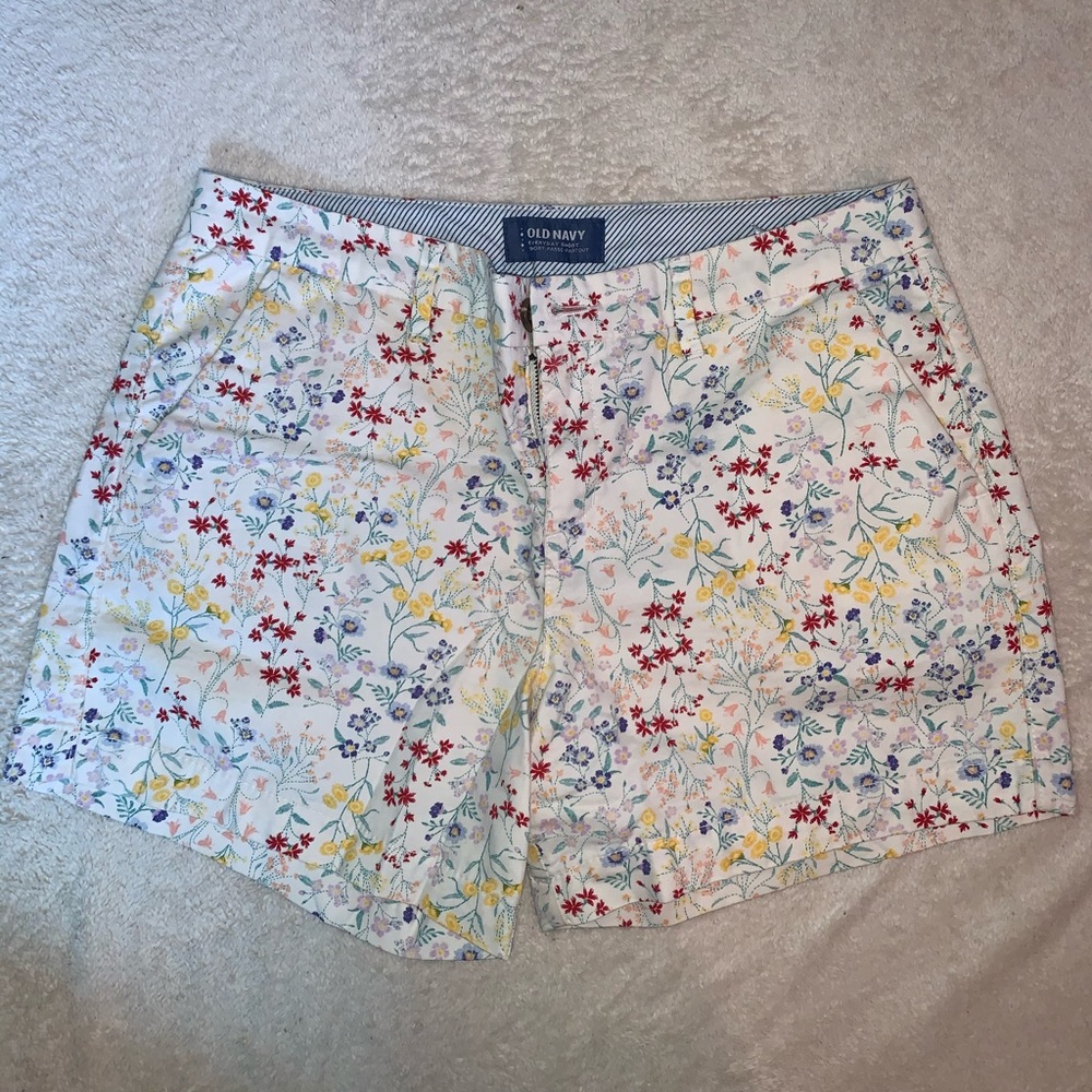 Old Navy Everyday Flower Shorts